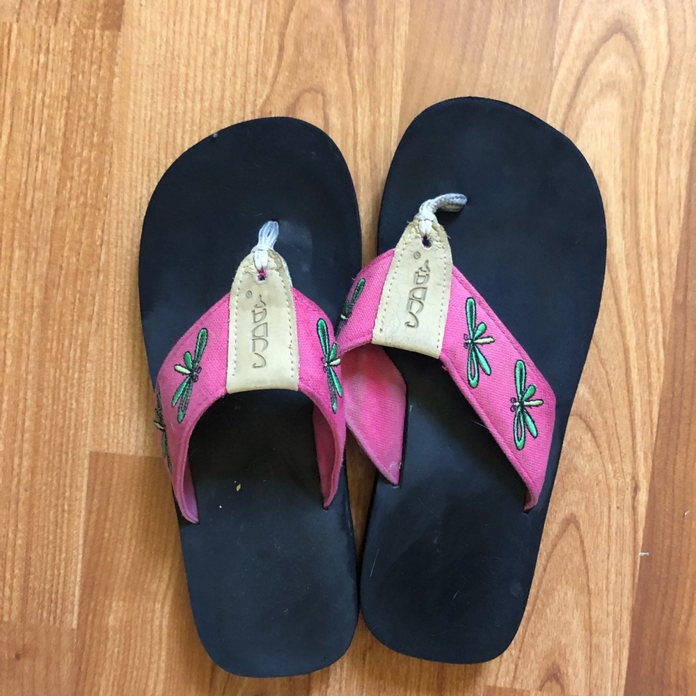 Cudas Pink and Black Flip Flops with Dragonfly Design size 7
